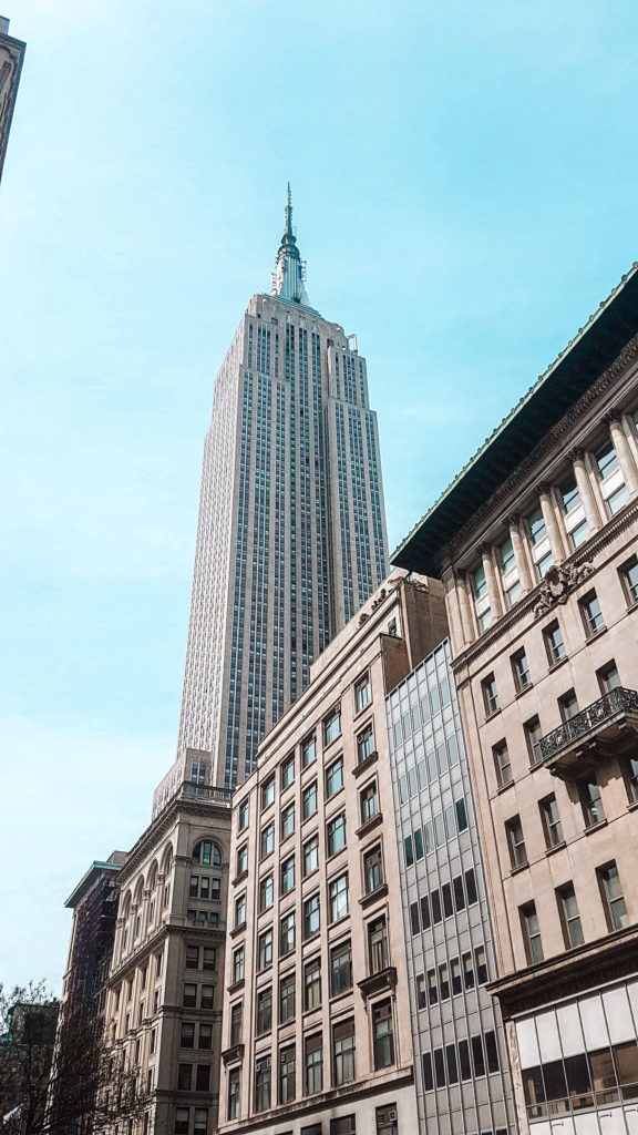 New York - Empire State Building - Travel with Solenep